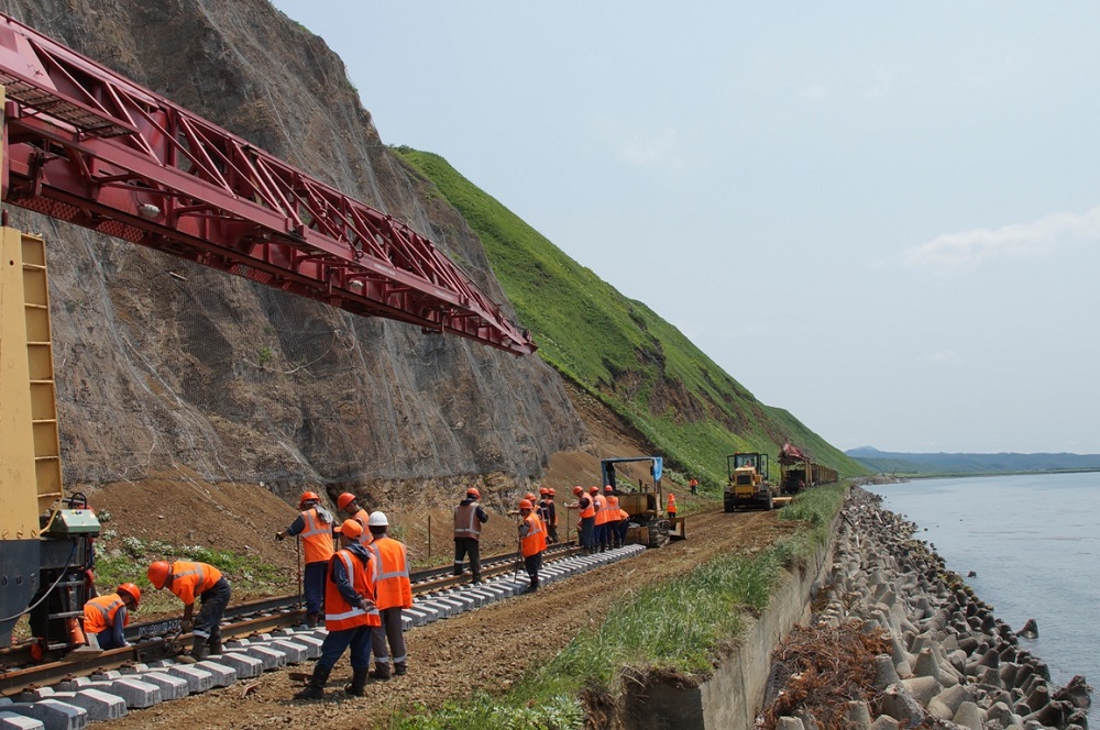 В переустройство железной дороги на Сахалине в этом году вложено 5,7 млрд руб.